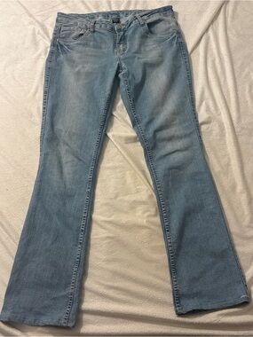Light Wash Blue Denim Bootcut Jeans Size 11